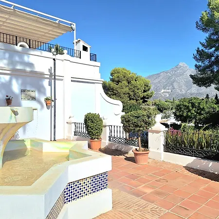 Holiday home Aloha Pueblo Valle Del Golf, Puerto Banus Marbella